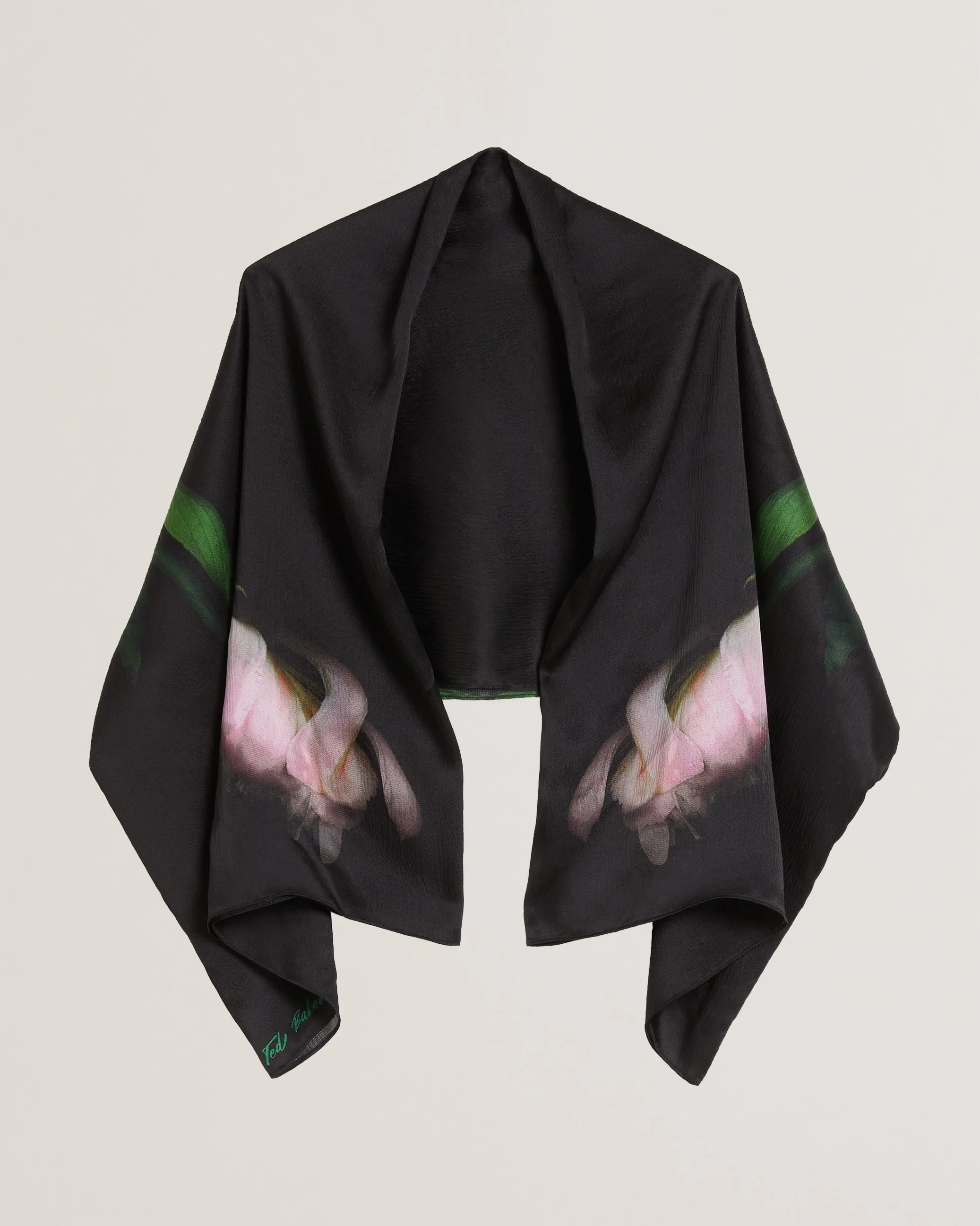 Cresiii Silk Printed Cape Black